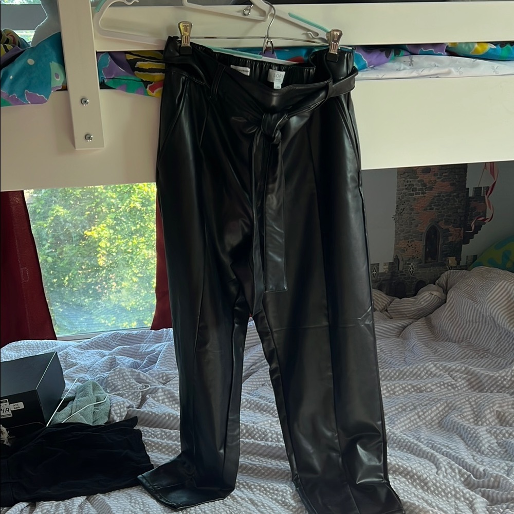 LOFT Black Straight Leg Pants Sleek Design